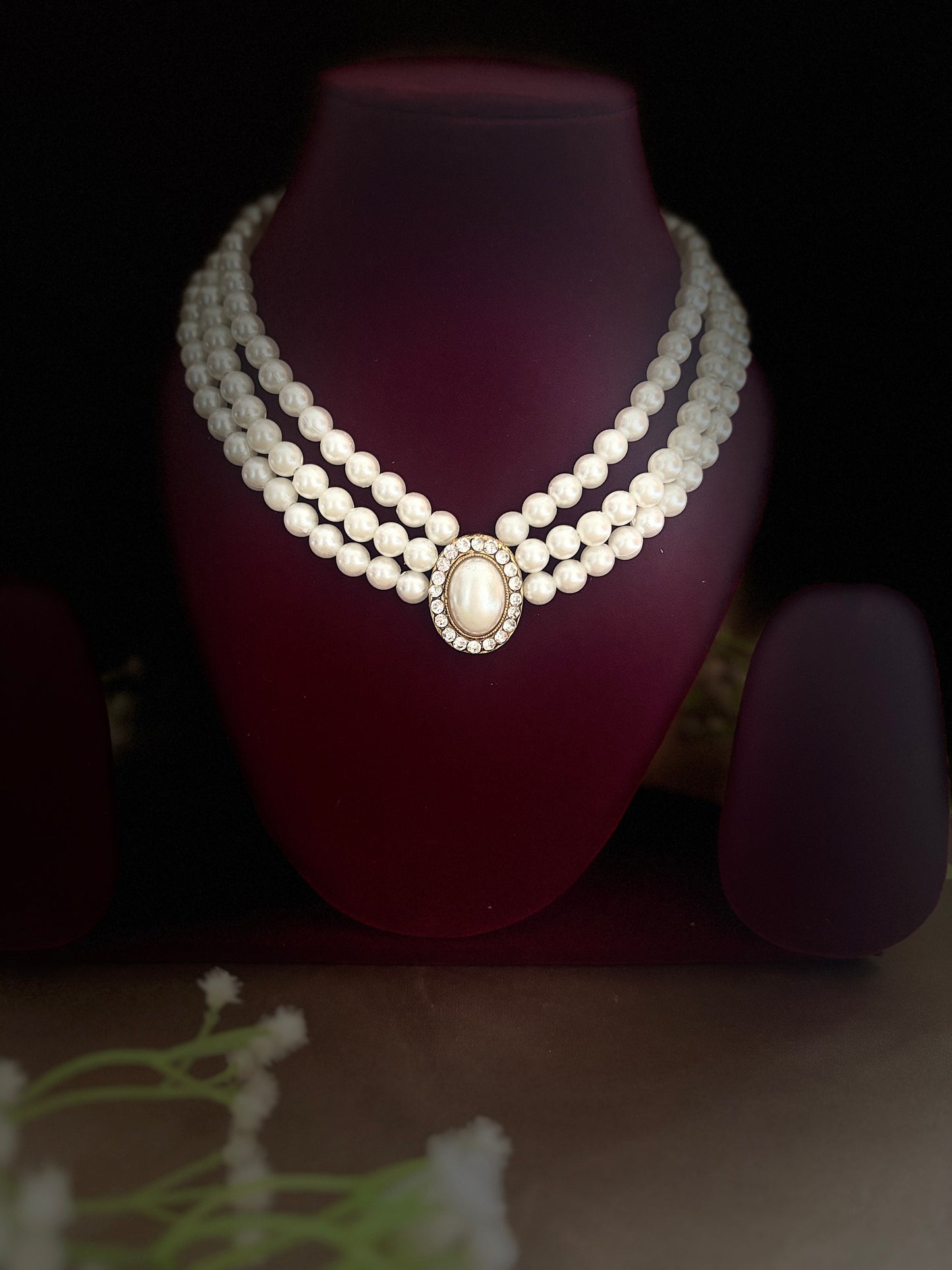 Handcrafted White Pearl Necklace | Elegant & Sophisticated
