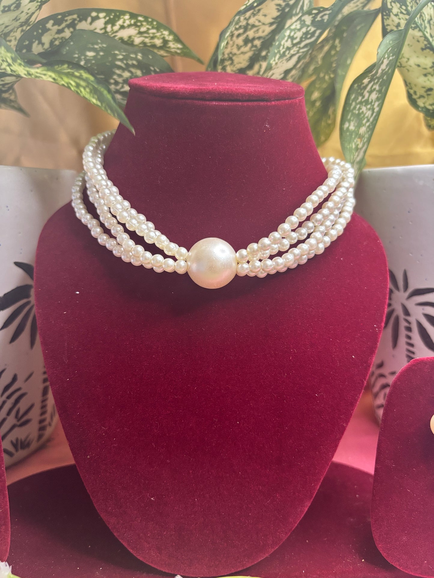 Classic Pearl Choker Necklace Set with Earrings