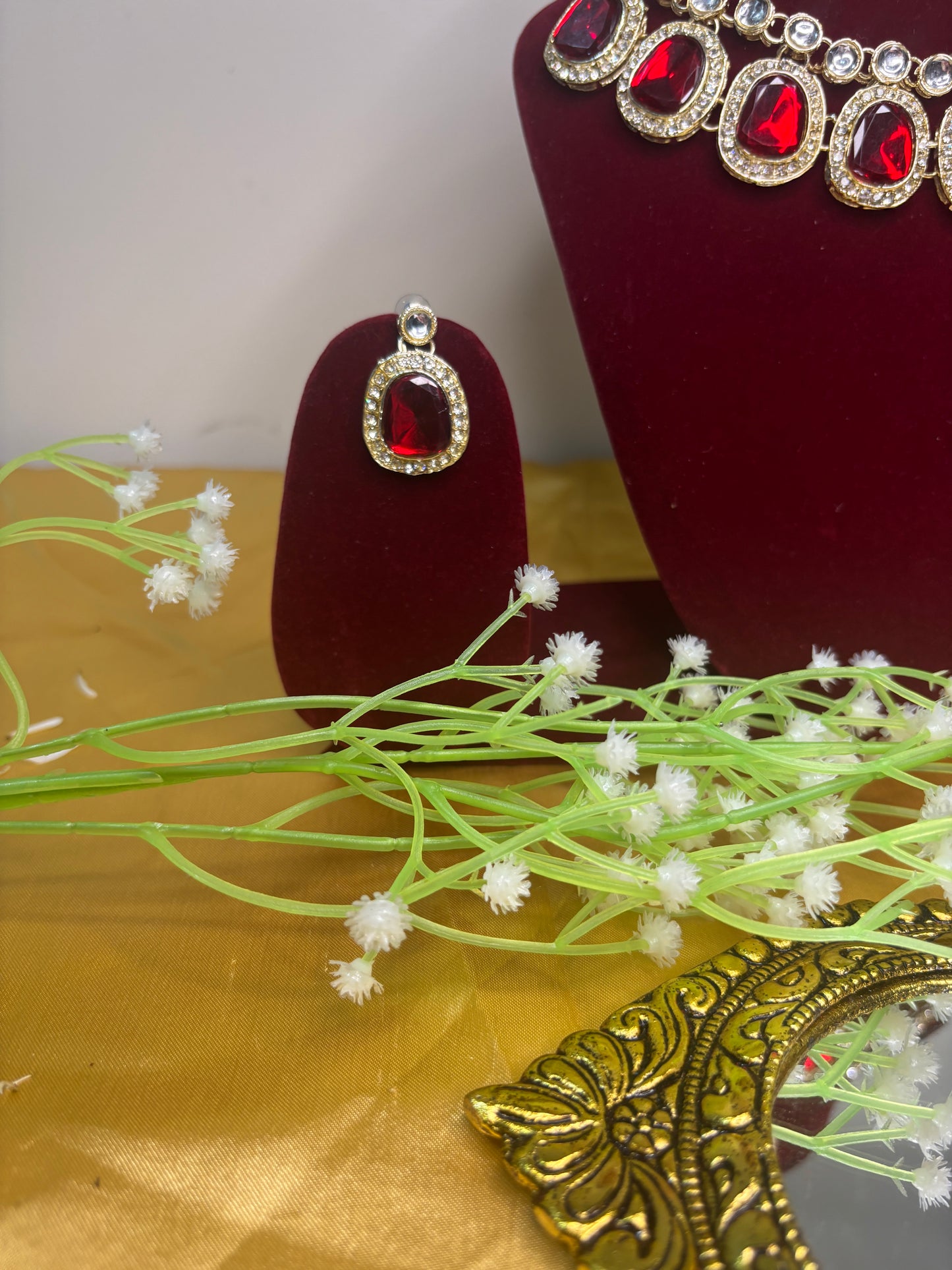 Red Stone Kundan Necklace Set with Earrings & Maang Tikka